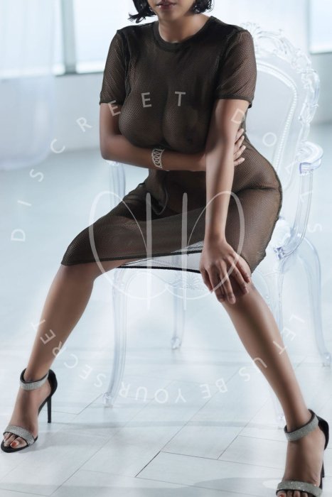 ANGEL-INDIAN-PETITE-BUSTY-BRAMPTON.jpg