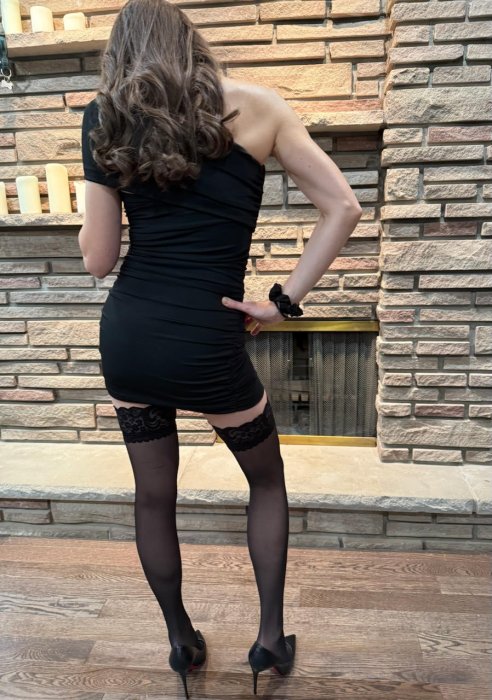 Hand Hip, Blk Dress, rear.jpg